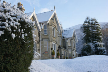Snowy day at Dunfield House